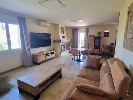 propriété 276m² + 5 logements + piscine chauffée – rentabilité >13%