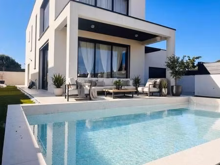 maison 6 pièces 138 m²