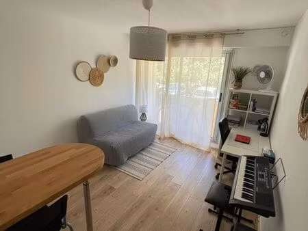 studio lumineux et calme - bail mobilité