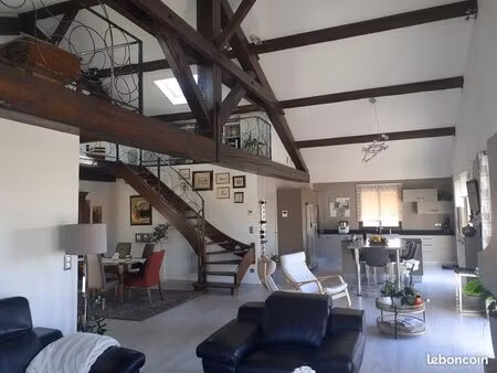 maison 7 pièces 363 m²