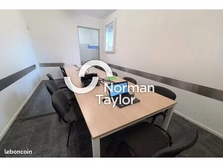 bureaux 306 m²