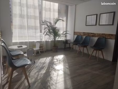 partage de bureau dans un nouveau cabinet de santé pluridisciplinaire à montpellier