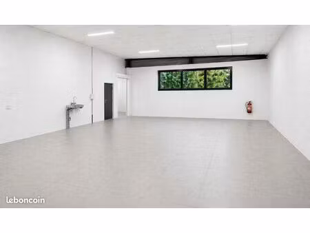 local commercial 120m² – visibilité route – zone commerciale – baillargues