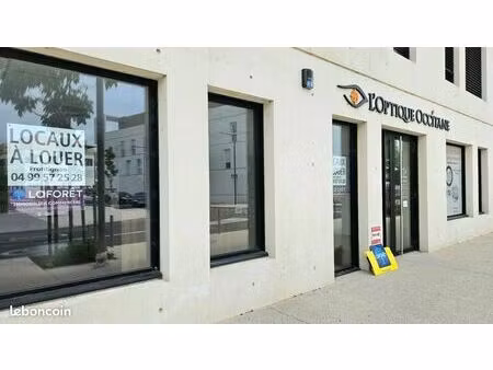 local commercial 104 m²