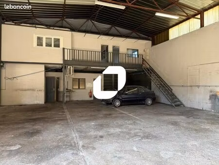 local d'activité 425 m²