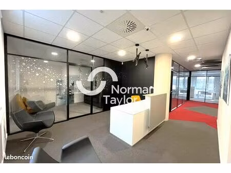 bureaux 207 m²