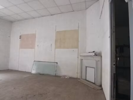 mur commerce 50 m² a vendre fort potentiel