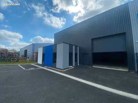 local d'activite 300 m² liffre