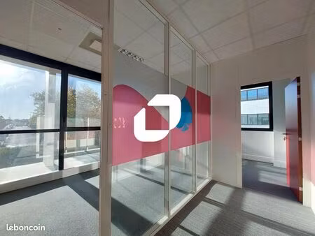 bureaux 1 092 m²