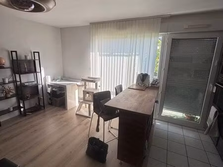 location appartement t3 + parking