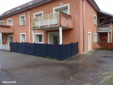 location t2 libre de suite la batie montgascon