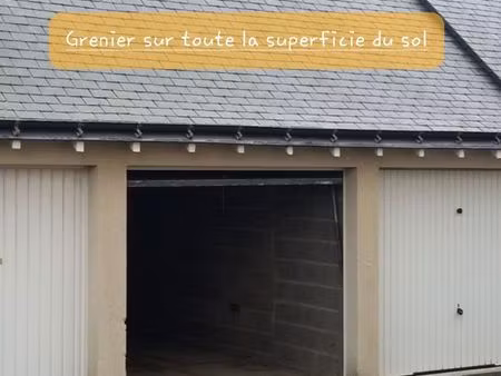 box de stockage 12m² + grenier env 17m2 en totalité (◊ stationnement possible juste devant