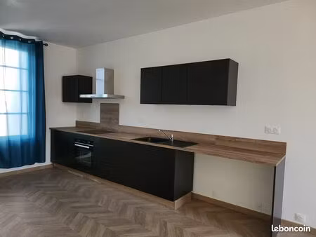 t4 entièrement rénové – 79 m² – pont-de-claix