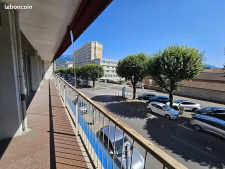 bureaux 117 m² voiron