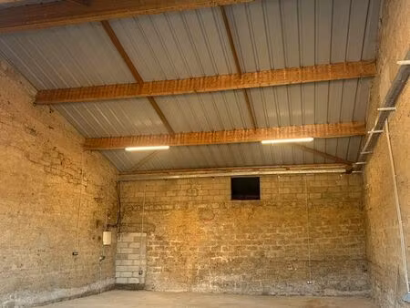 à louer local de 120 m2