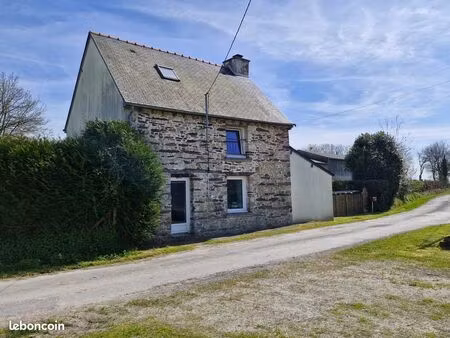 charmante maison familiale en pierre – cadre paisible au cœur de la nature