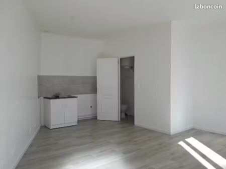 studio à louer sur lorcy village