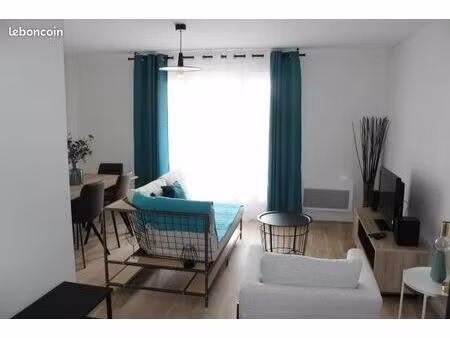 room in appartment to share