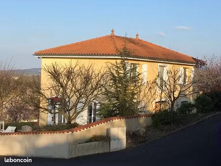 maison 140 m2 dans lotissement résidentiel