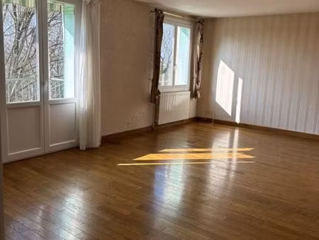 appartement 4 pièces 67 m²