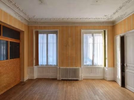 appartement 9 pièces 273 m²