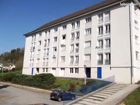 appartement 4 pièces 75m² salins-les-bains