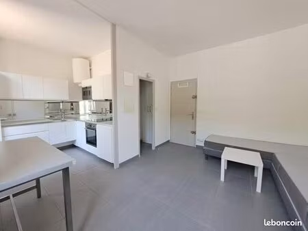 studio 1 pièce 23 m²
