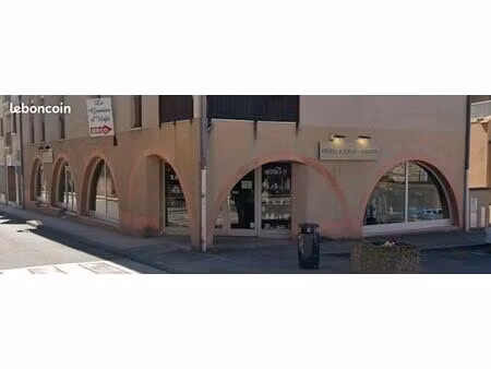 fonds de commerce décoration & cadeaux – centre-ville – 180 m²