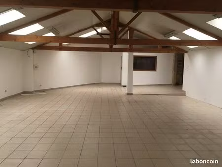 local commercial à vendre 255m2