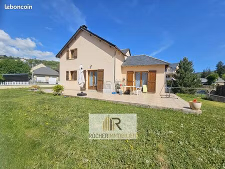 villa 5 pièces 135 m²