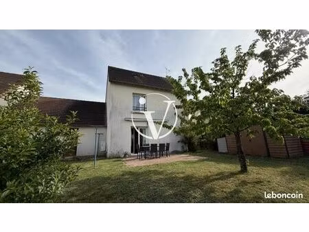 pavillon 4 pièces 82 m²