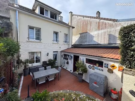 maison 7 pièces 92 m²