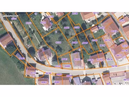 terrain de 1355 m2 constructible