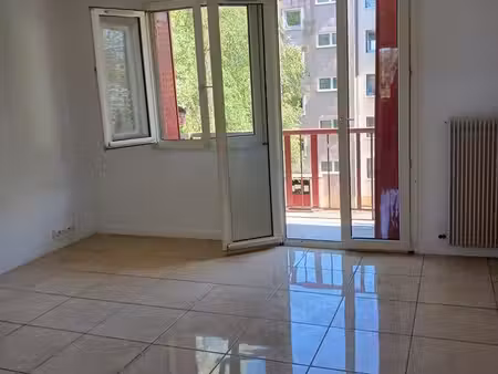 79 900  appartement f2 bis 55 m2  champigneulles