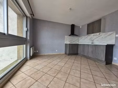 appartement 3 pièces 50 m²