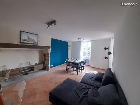appartement t2  rénové et meublé  vue sur le lot