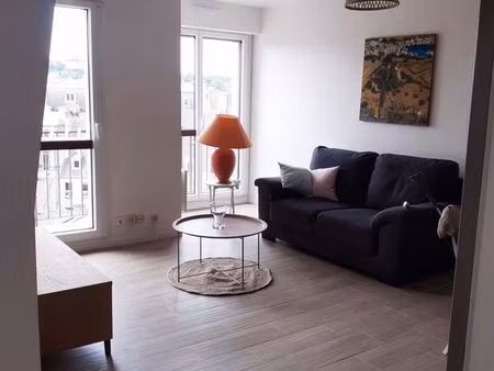 2 pièces duplex meuble 52 m2 hypercentre cherbourg