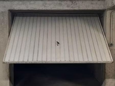 rare - garage 15 min gare auray