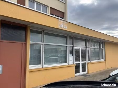 local commercial 70 m² metz