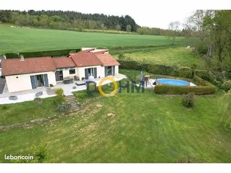 villa 5 pièces 140 m²