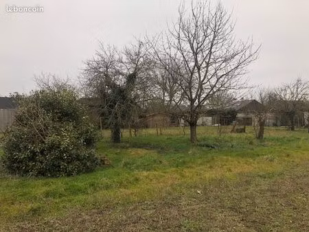 terrain 1 400 m² longue jumelles