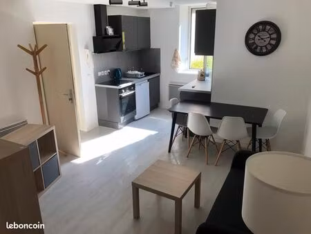 bel appartement f2 meublé en duplex