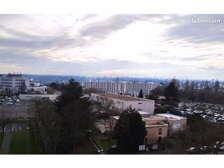 appartement t3 avec balcon sud