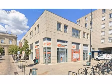 location bureaux-542m² gare de reims