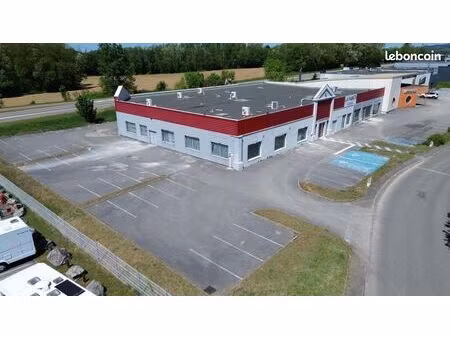 local commercial 650 m²