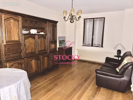 maison de ville 3 pièces 141 m²