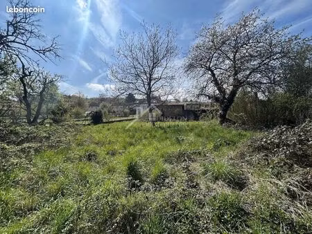 terrain 979 m² montauville