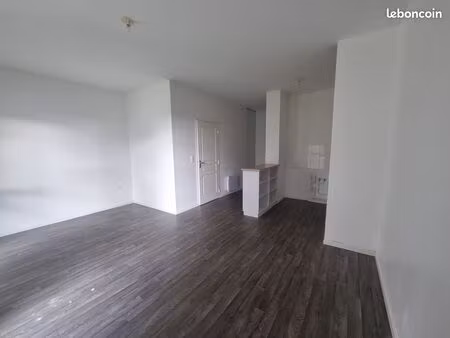 studio lumineux rentabilite immediate
