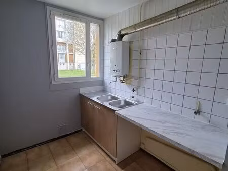 vends appartement rénové f2 à creil
