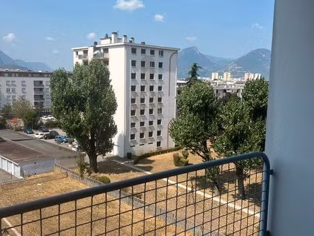 appartement - 4 pièces - 65 m²